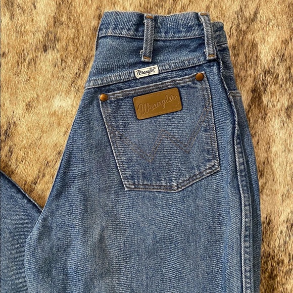 Vintage Wrangler Boot Cuts - Picture 3 of 3